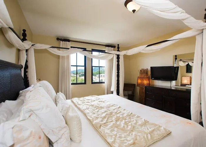 Picturesque With Spectacular Ocean Views & Club Access Сasa de vacaciones